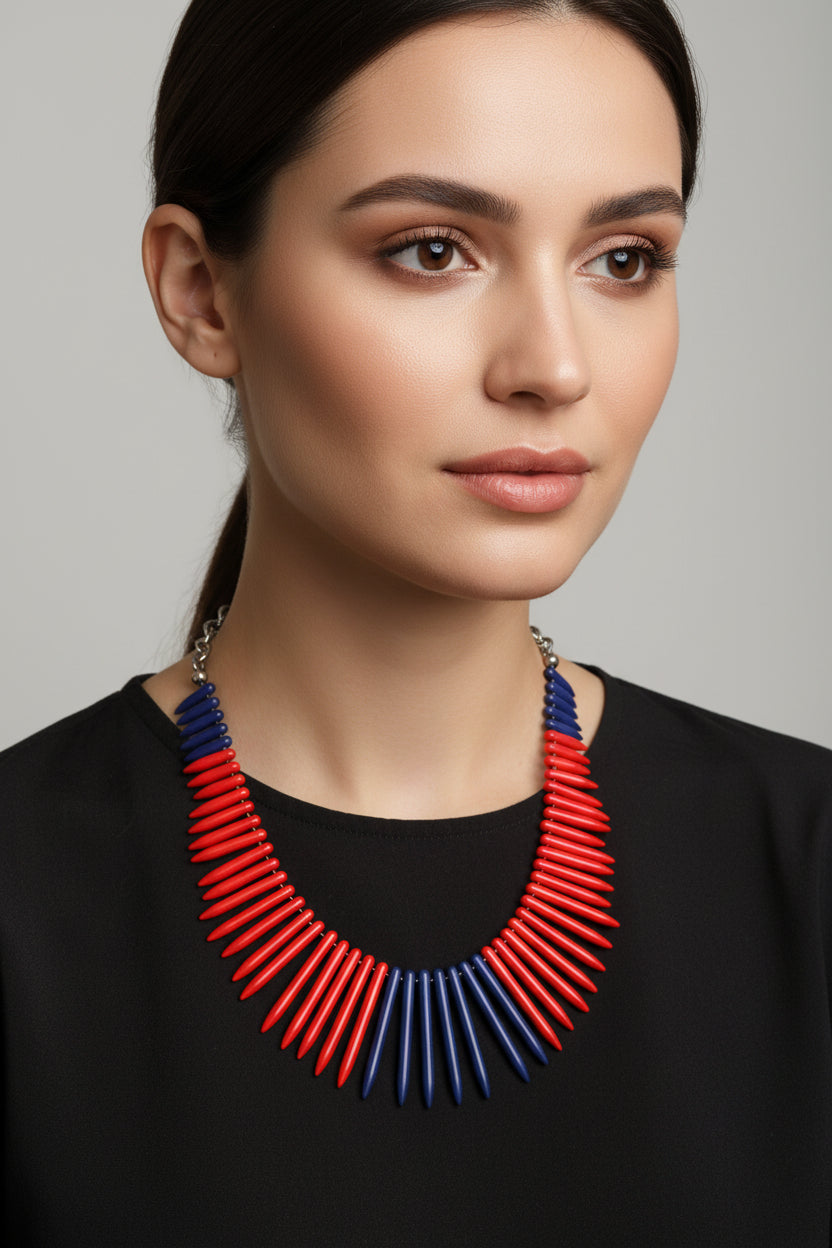 Collier Akana