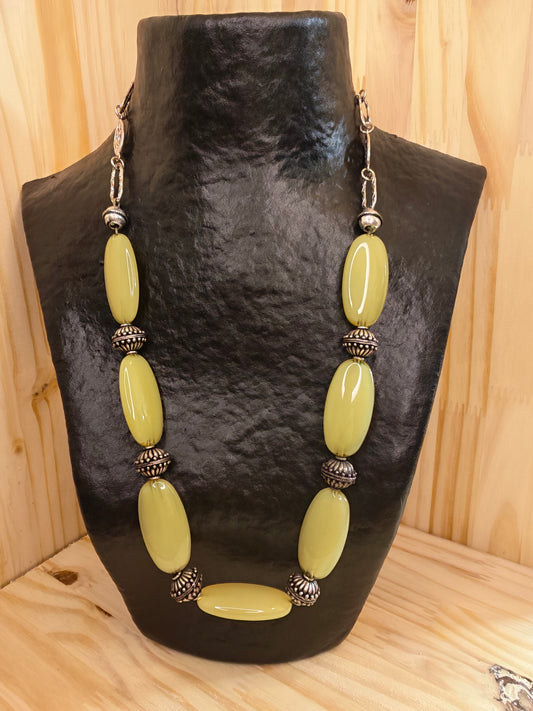 Collier Solara