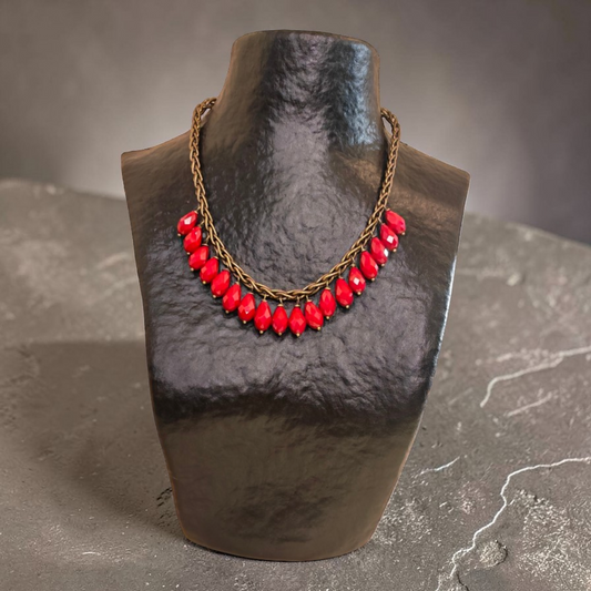 Collier Scarlett