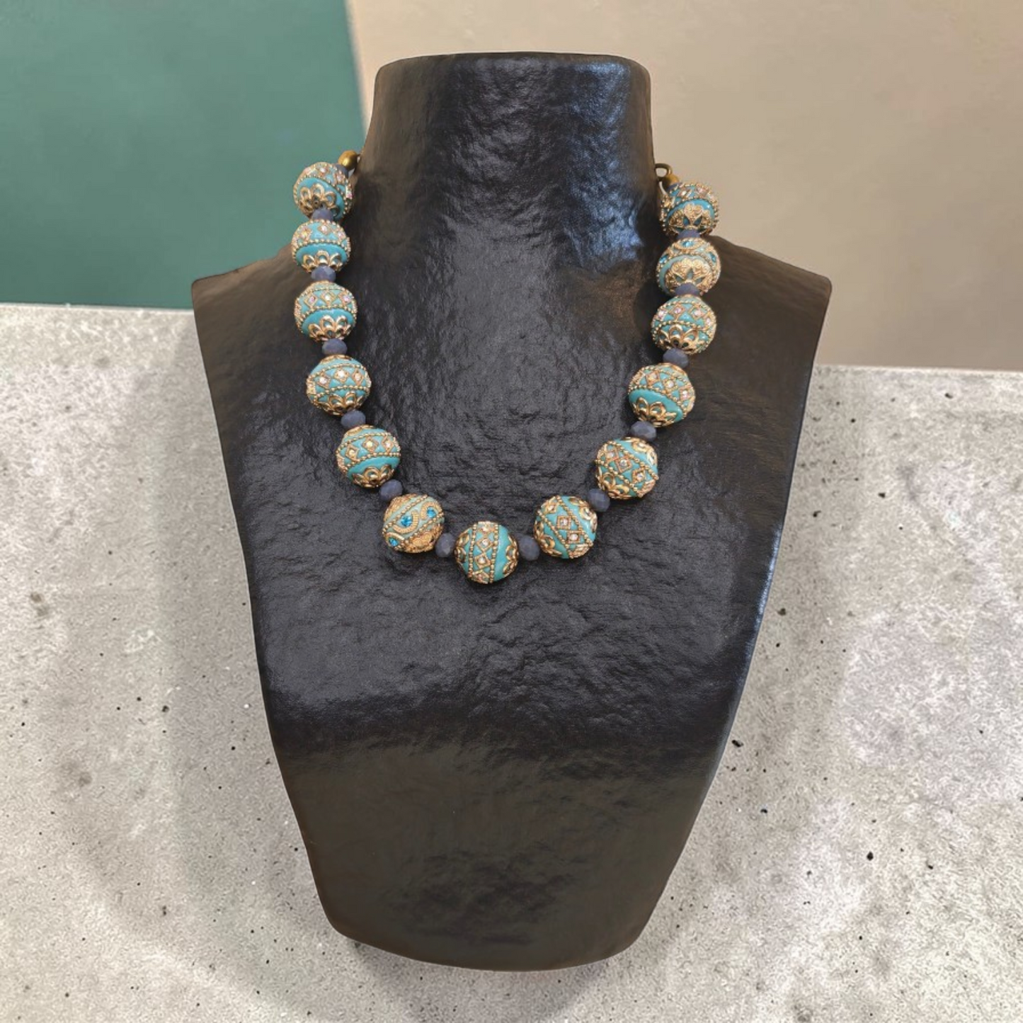 Collier Lotus