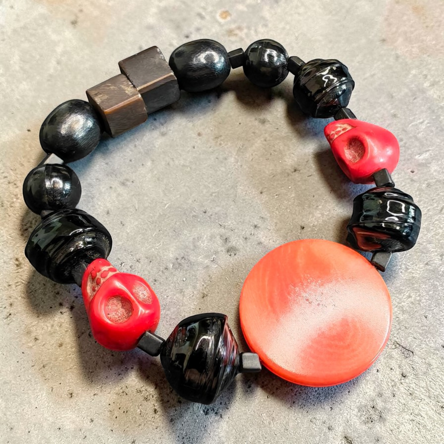 Bracelet Rock Crânes Noir & Rouge