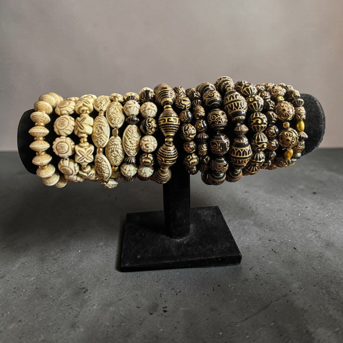 Collection Bracelets Ethniques Sculptés