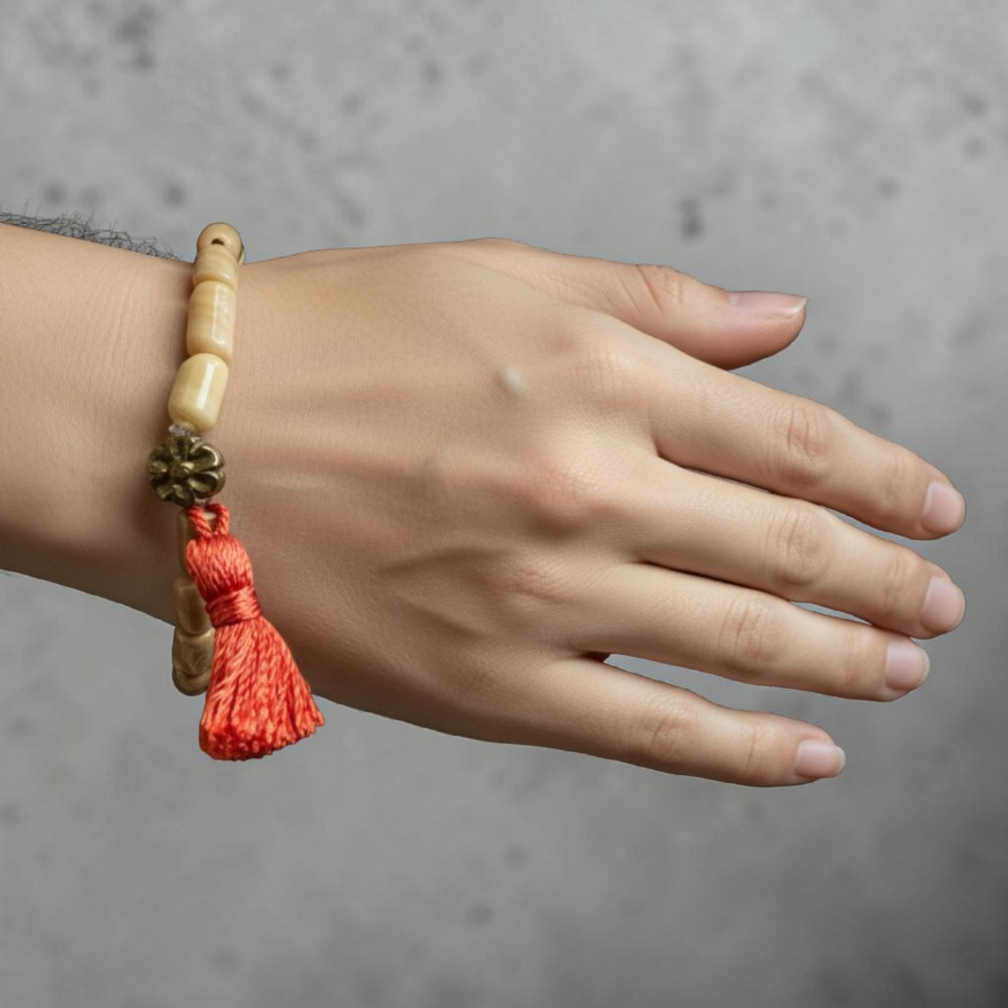Bracelet Pierres Naturelles & Pompon Soie
